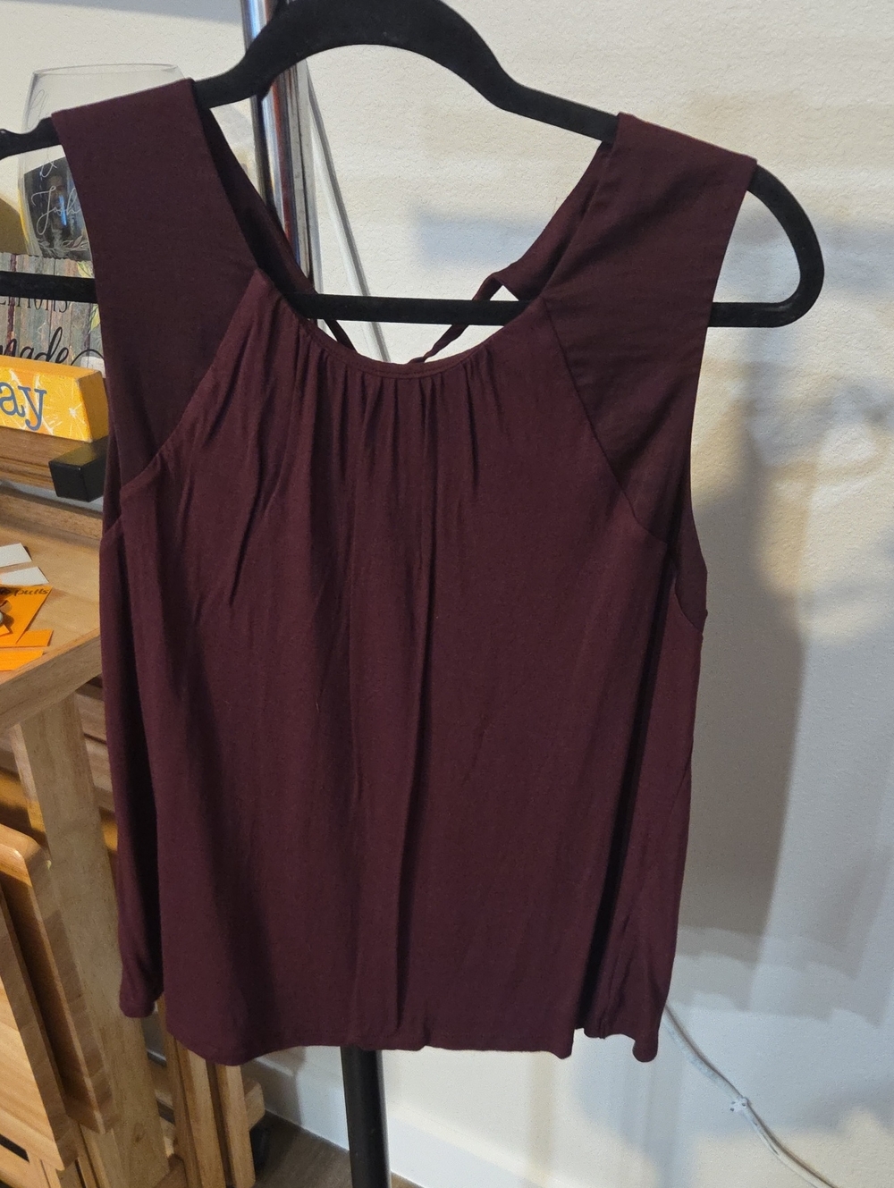 Banana Republic Sleeveless Tank Top in Deep Burgundy